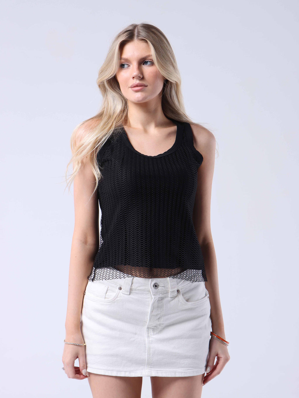 BLACK TOP